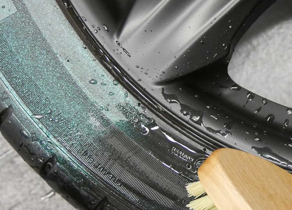 Foliatec sprej na pneumatiky Magic green s třpytivým efektem