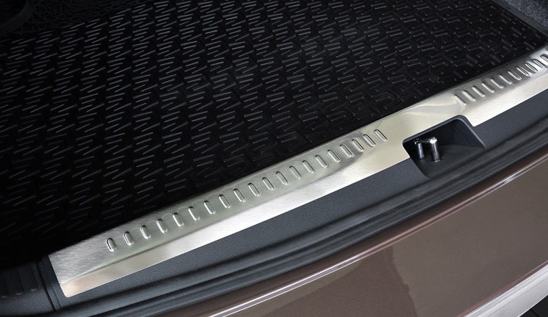 Nerezový kryt vnitřní hrany kufru, Škoda Octavia III, 2013- , Combi