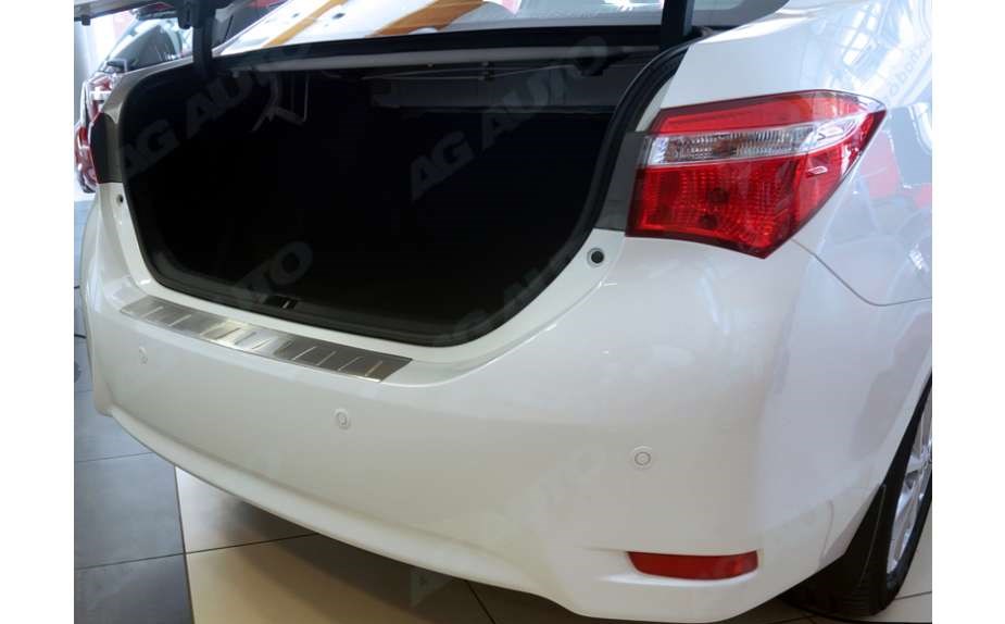 Ochranná lišta nárazníku, Toyota Corolla E16, 2013->, Sedan, 4 dveř.