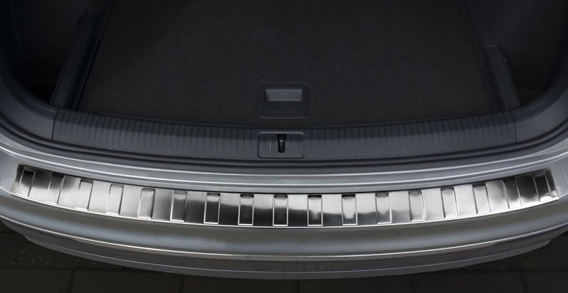 Nerezový kryt hrany nárazníku/kufru, VW Tiguan II, 2016-