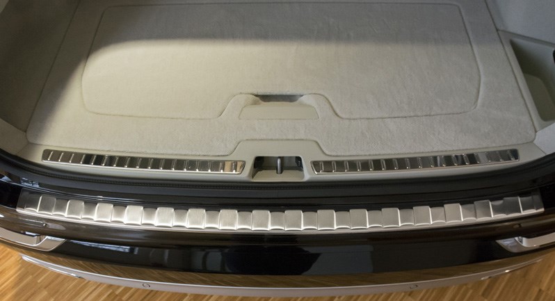 Nerezový kryt hrany nárazníku/kufru, Volvo XC90, 2015->