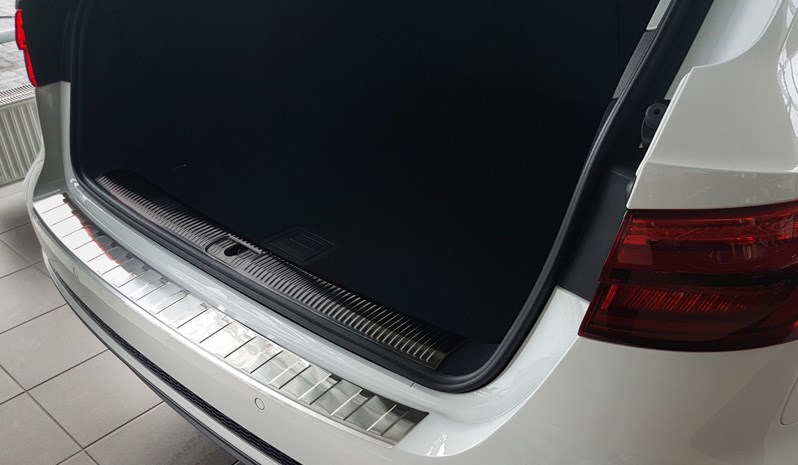 Nerezový kryt hrany nárazníku/kufru, AUDI A4 B9 Avant, 2015->