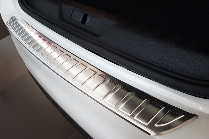 Nerezový kryt hrany nárazníku/kufru, Peugeot 308 II, 2017->, po faceliftu, hatchback