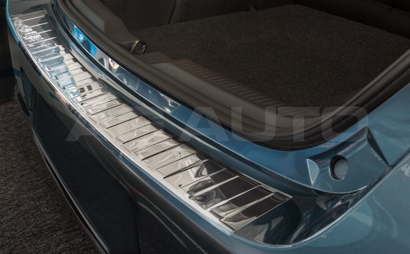 Nerezový kryt hrany nárazníku/kufru, Toyota Auris II, 04/2015, Touring Sports