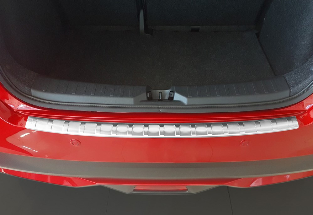Nerezový kryt hrany nárazníku/kufru, Nissan Micra V, 2016->