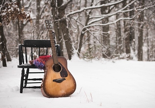 winter-guitar.jpg